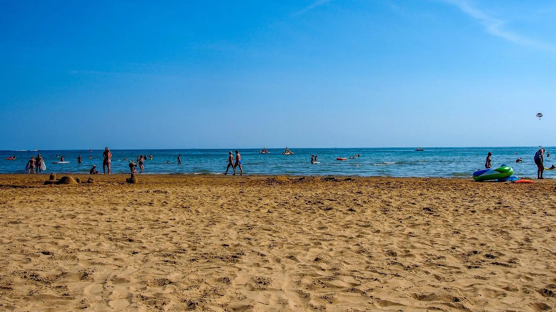 Апартаменты Relax And Enjoy Our Sea View Flat - Beahost Порто-Санта-Маргерита-ди-Каорле